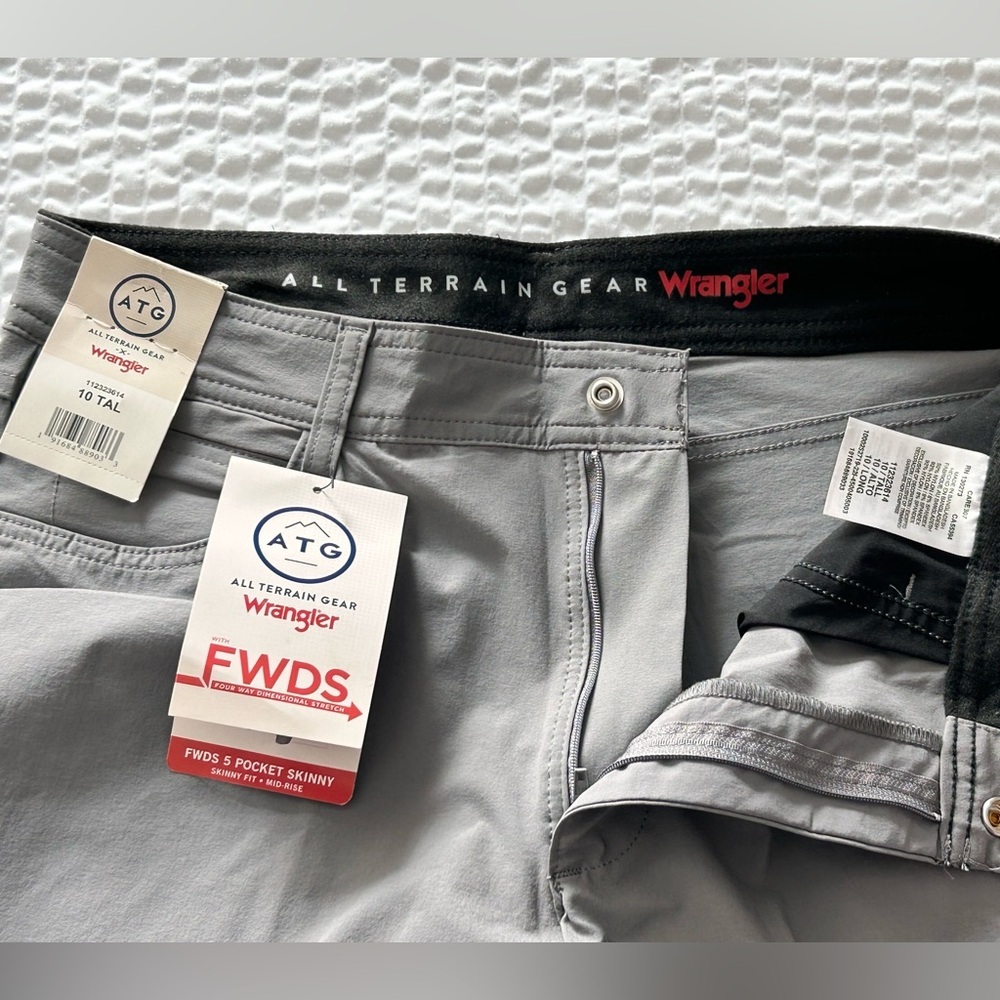 Women’s Wrangler All Terrain Gear Water resistant skinny mid rise pants 10 Tall - Picture 8 of 12